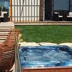 Lascaux, Pensjonat 4*