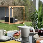 Lascaux, Pensjonat 4*
